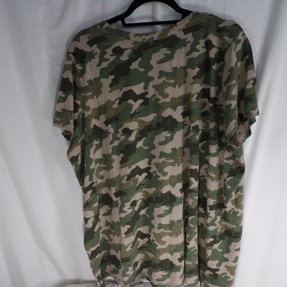 Susina Camo Short Sleeve T-Shirt Size: 3X - Picture 2 of 6